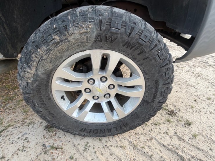 2004-gmc-1500-image-16