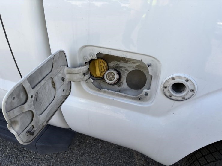 2011-ford-f250-image-35