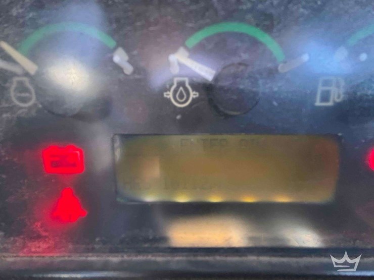 2014-deere-650k-image-38