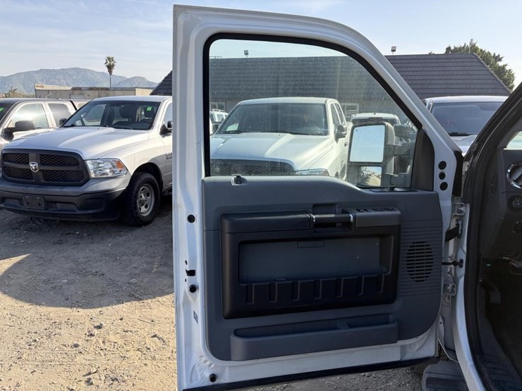 2011-ford-f250-image-10