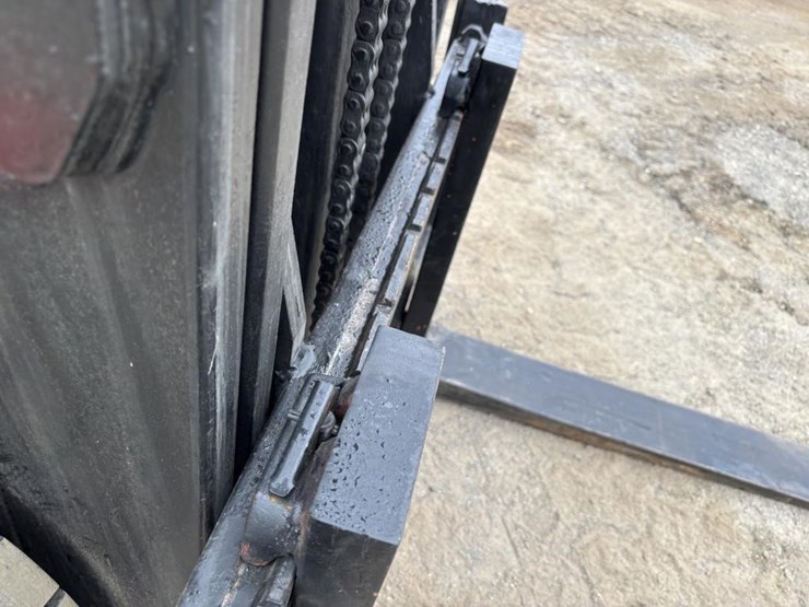 2004-toyota-7fgcu20-image-12