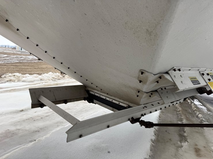 2013-timpte-hopper-bottom-image-21