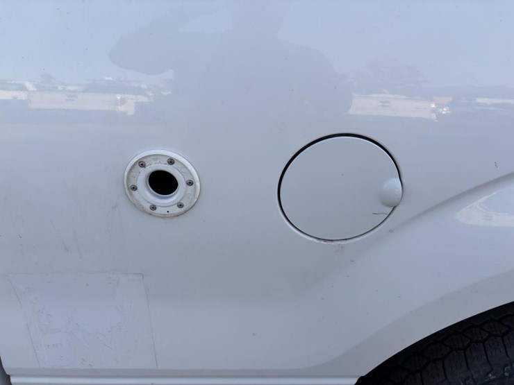 2014-ford-f150-image-32