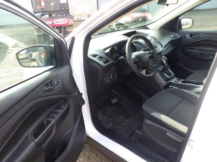 2013-ford-escape-image-5