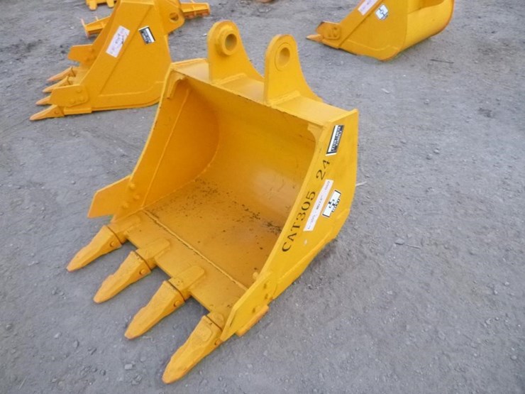 caterpillar-305-image-1