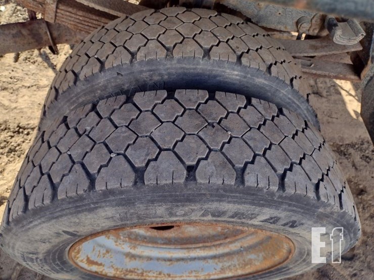 06-ford-f550-truck^title^-image-30