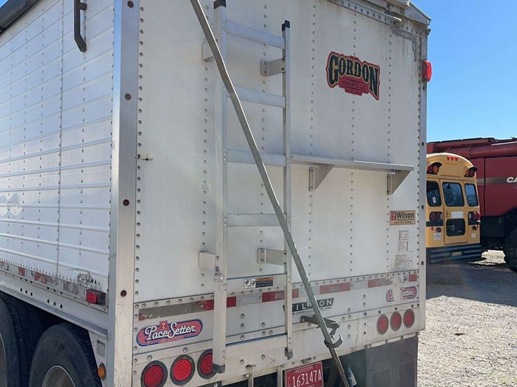 2010-wilson-hopper-bottom-image-7