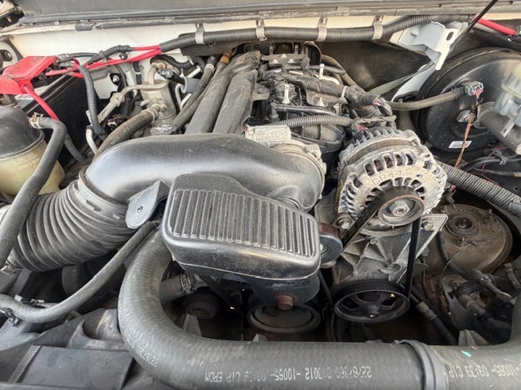 2012-chevrolet-tahoe-image-51