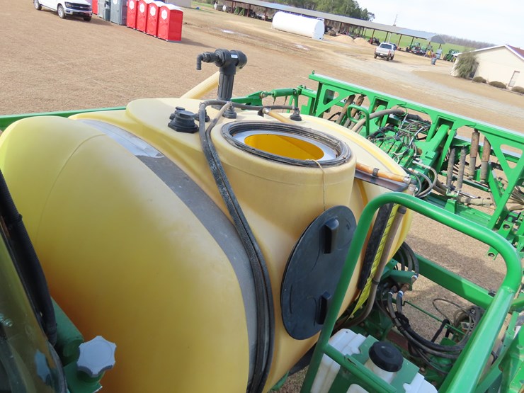 2022-john-deere-r4023-image-21