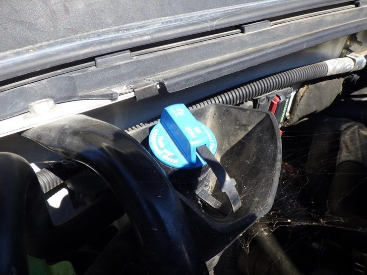 2014-chevrolet-3500hd-image-10