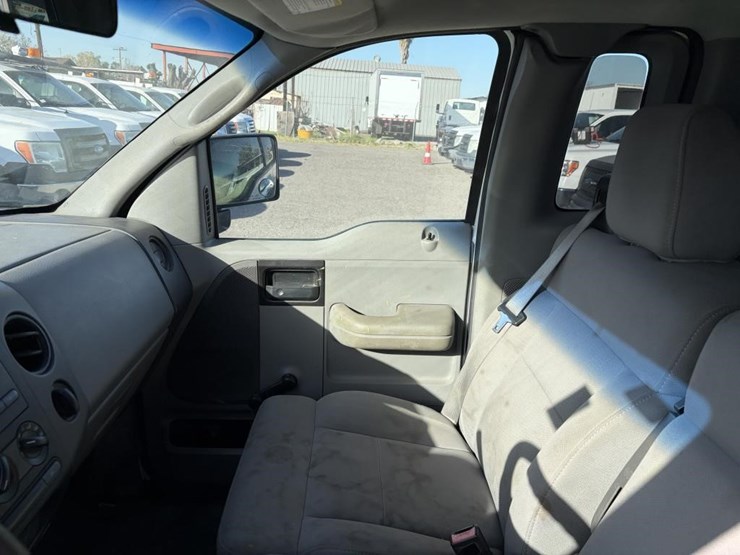 2005-ford-f150-image-16