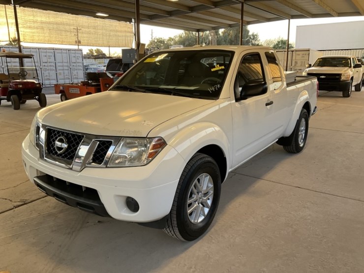2015-nissan-frontier-image-4