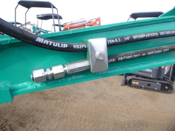 agt-mx12rx-hydraulic-excavator-image-14