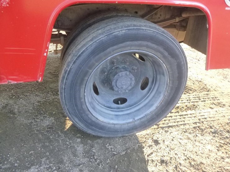 2003-ford-f550-image-32