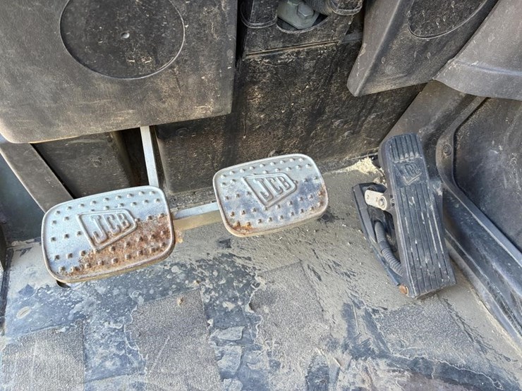 2019-jcb-512-56-image-20