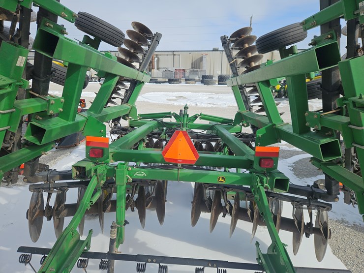 john-deere-637-image-9