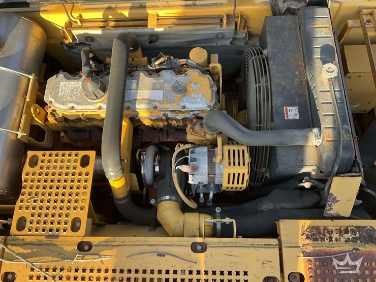 2005-caterpillar-325c-image-7