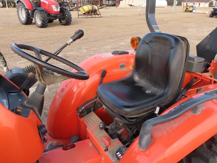 2020-kubota-l3901-image-16