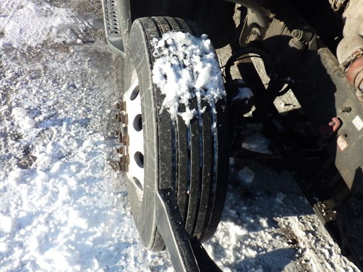 2017-freightliner-cascadia-125-image-26