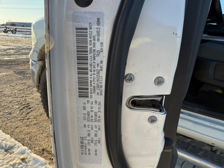 dodge-ram-1500-image-25