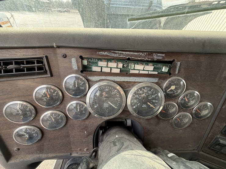 2000-western-star-4900ex-image-34