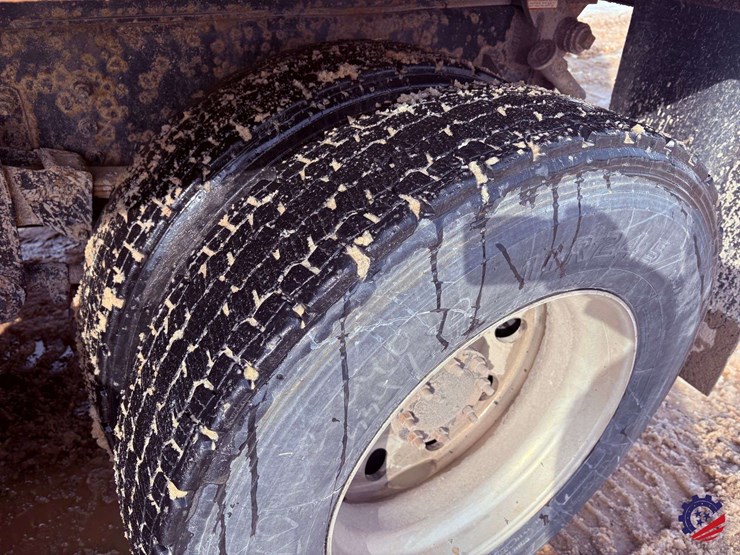 2021-western-star-4900ex-image-14