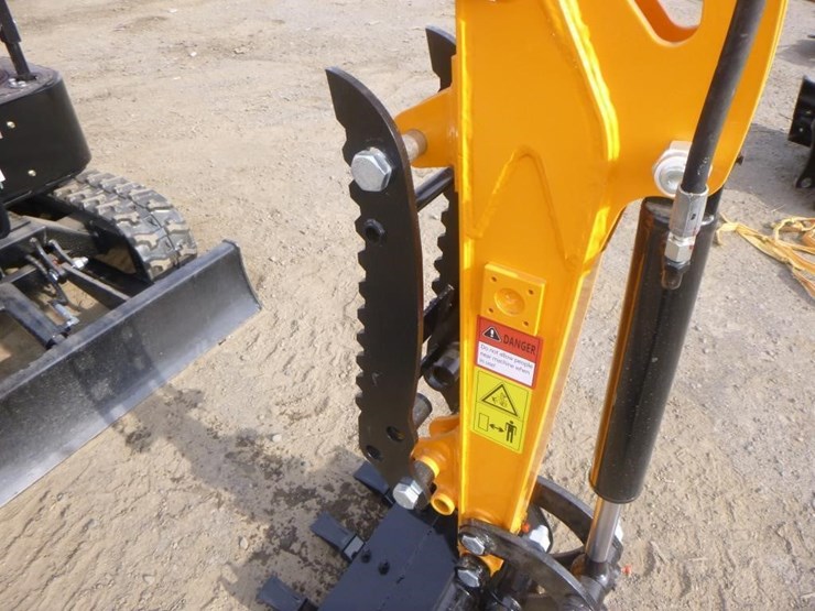 2026-vicsec-vc15-hydraulic-excavator-image-12