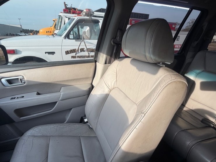 2011-honda-pilot-image-34