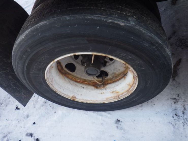 2016-great-dane-van-image-13