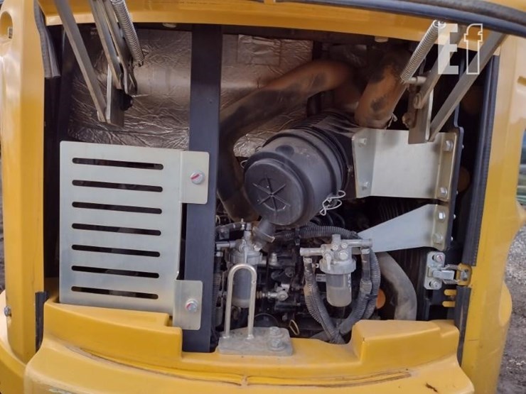 2022-deere-26g-image-43