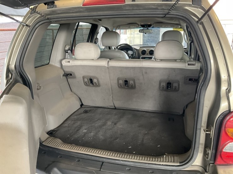 2004-jeep-liberty-image-9