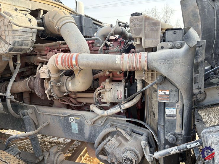 2019-kenworth-t880-image-38