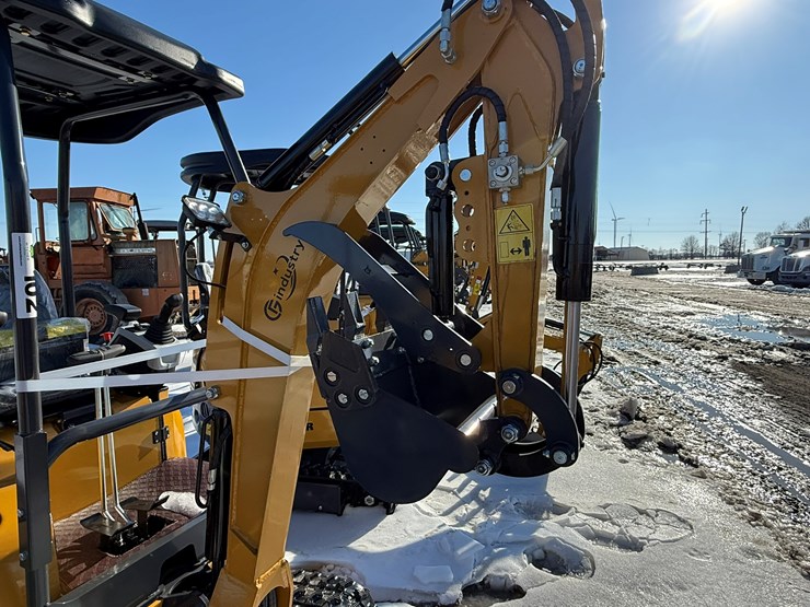 #101-•-unused-cfg-industry-qk20r-mini-excavator-qk20r202511040283-inv#-36802-image-24