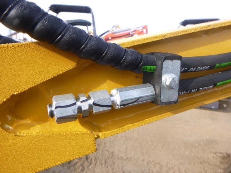 agt-mx12rx-hydraulic-excavator-image-14