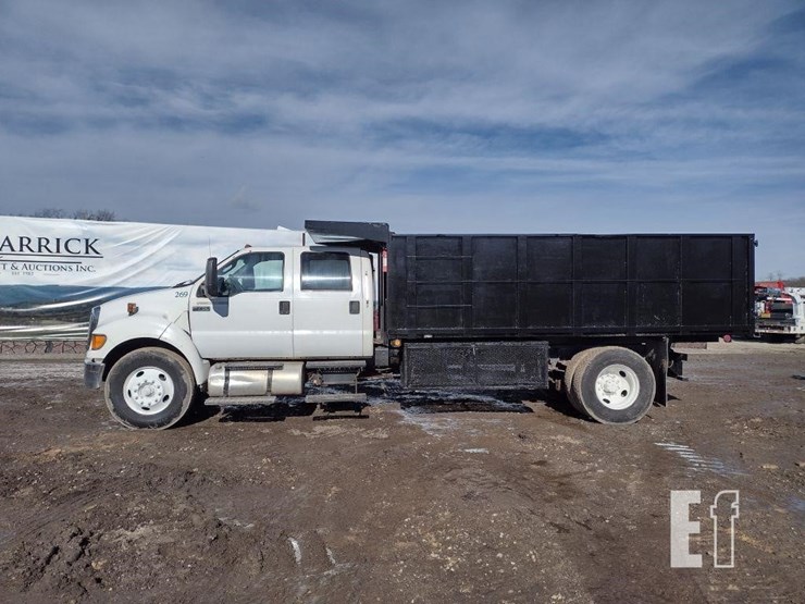 15-ford-f750-dump-truck^title^-image-1