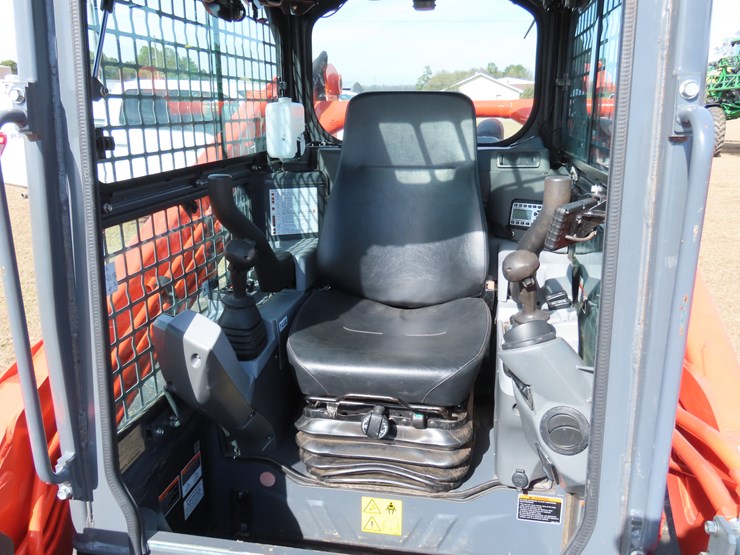 2021-kubota-svl97-2-image-13