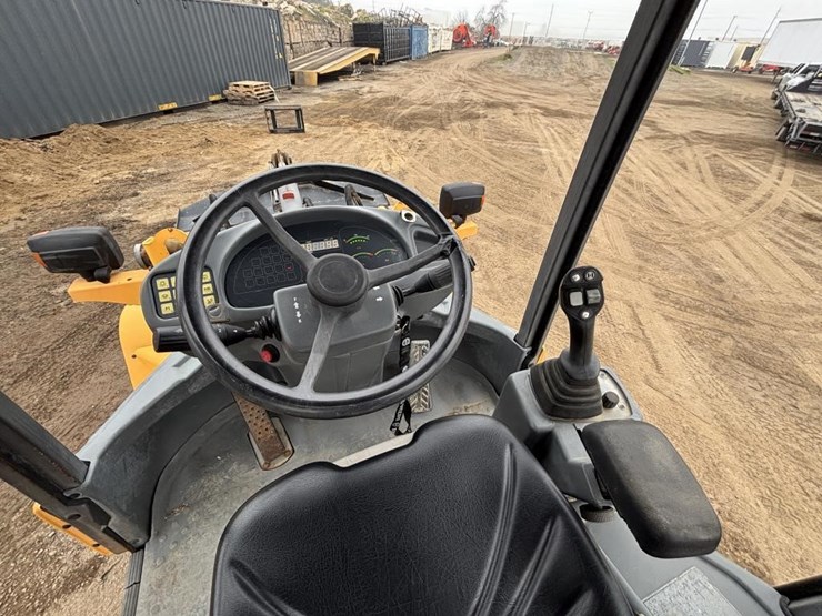 2012-volvo-l30b-image-23