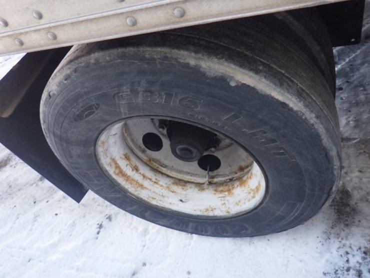 2017-hyundai-translead-image-9