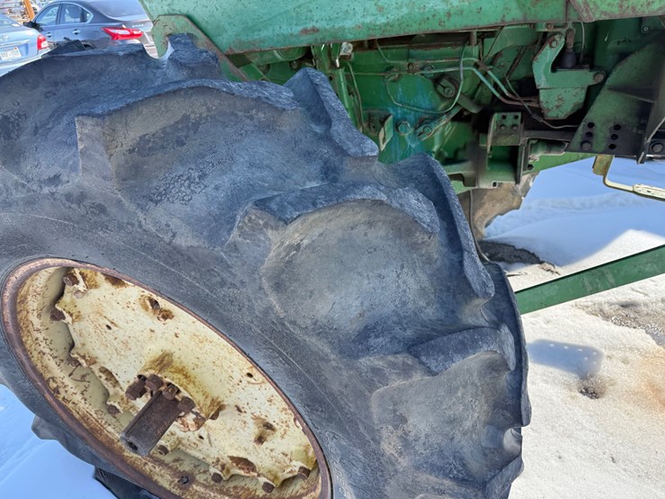 john-deere-4020-image-17