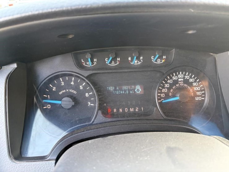 2013-ford-f150-xl-image-12