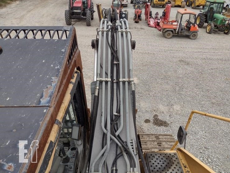 2015-volvo-ec220e-lr-image-54