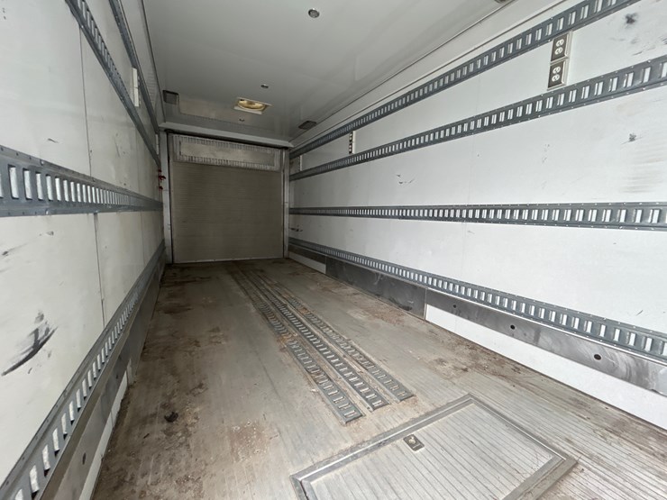 #361-•-2022-aluminum-trailer-co.-quest-enclosed-trailer-(#33)-image-10