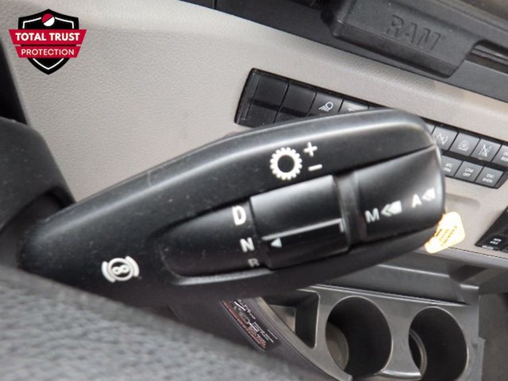 2021-freightliner-cascadia-116-image-15