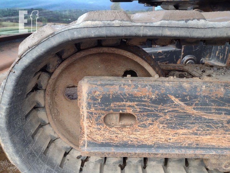 2014-bobcat-e85-image-34