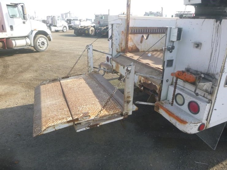 2006-ford-f450-image-12