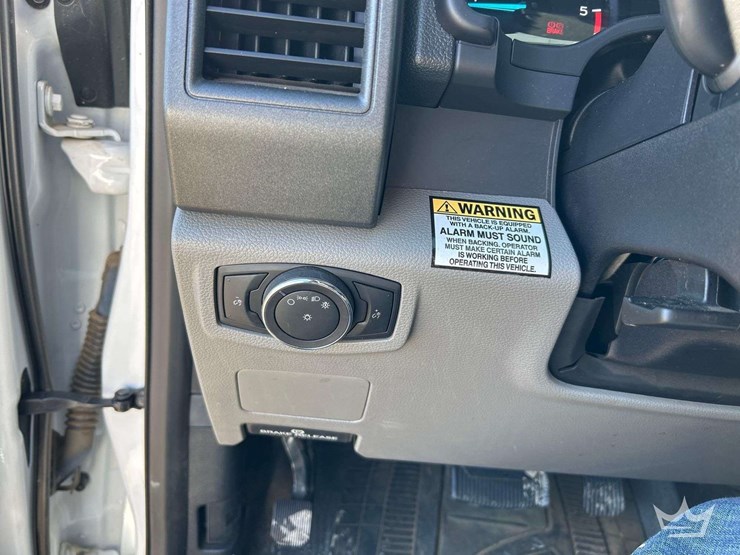 2018-ford-f450-image-15