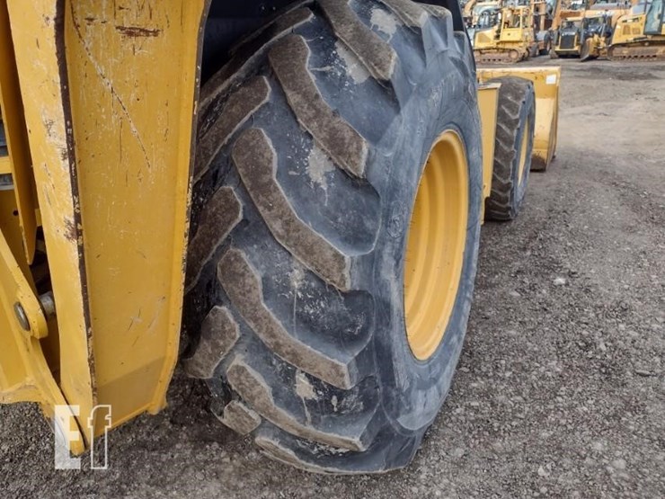 2019-deere-310sl-image-24