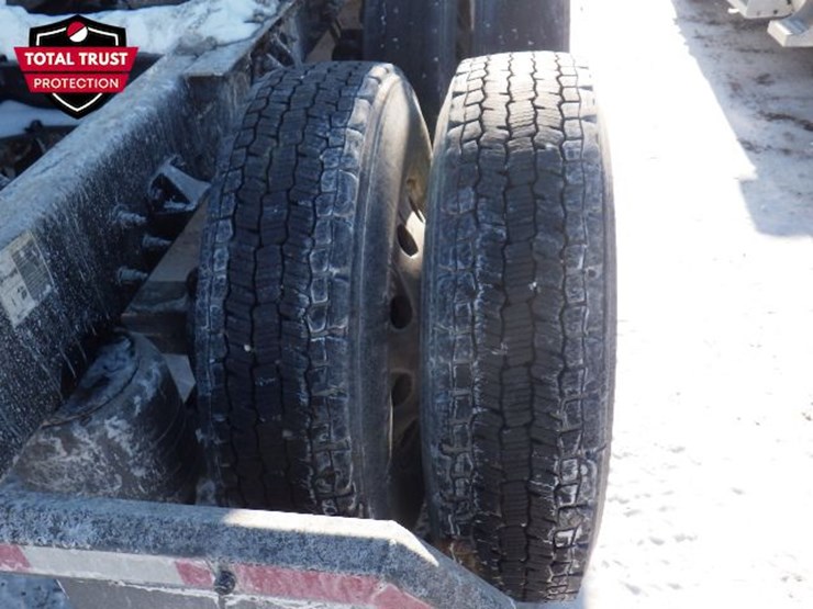 2019-peterbilt-579-image-7