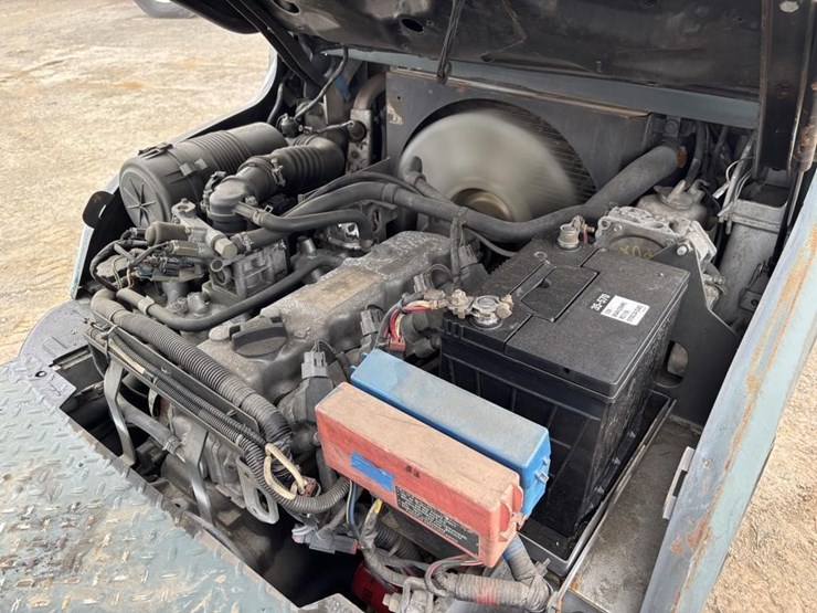 2005-nissan-mcpl02a25lv-image-25