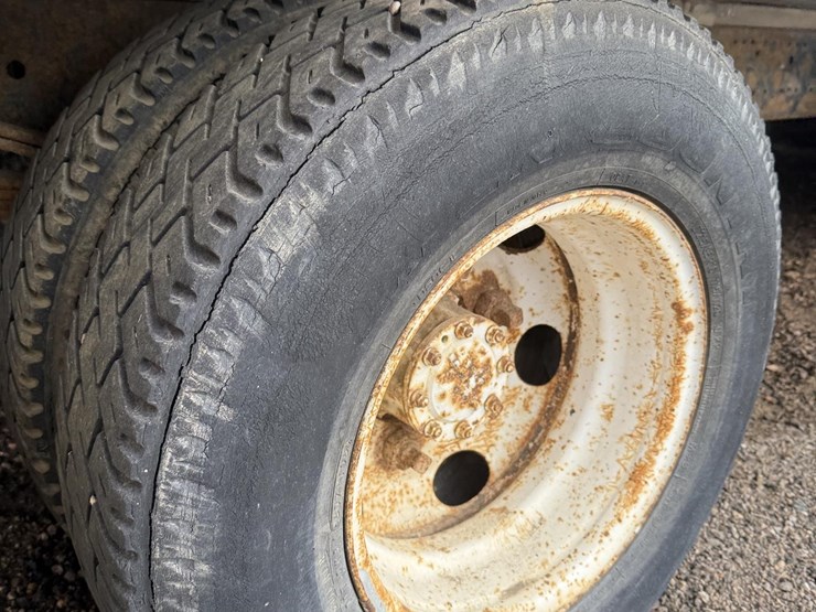 1998-isuzu-npr-image-17